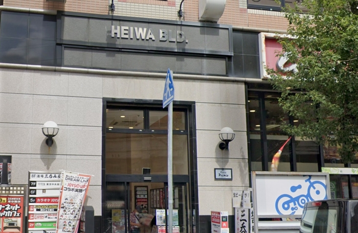 メンズリゼ 神戸三宮院のビル入り口