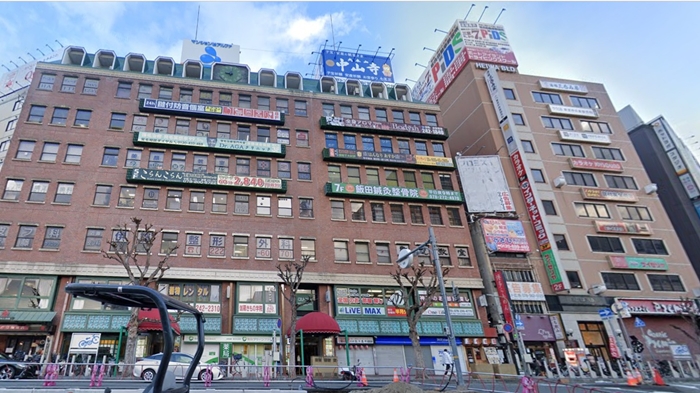 神戸三宮東口駅前